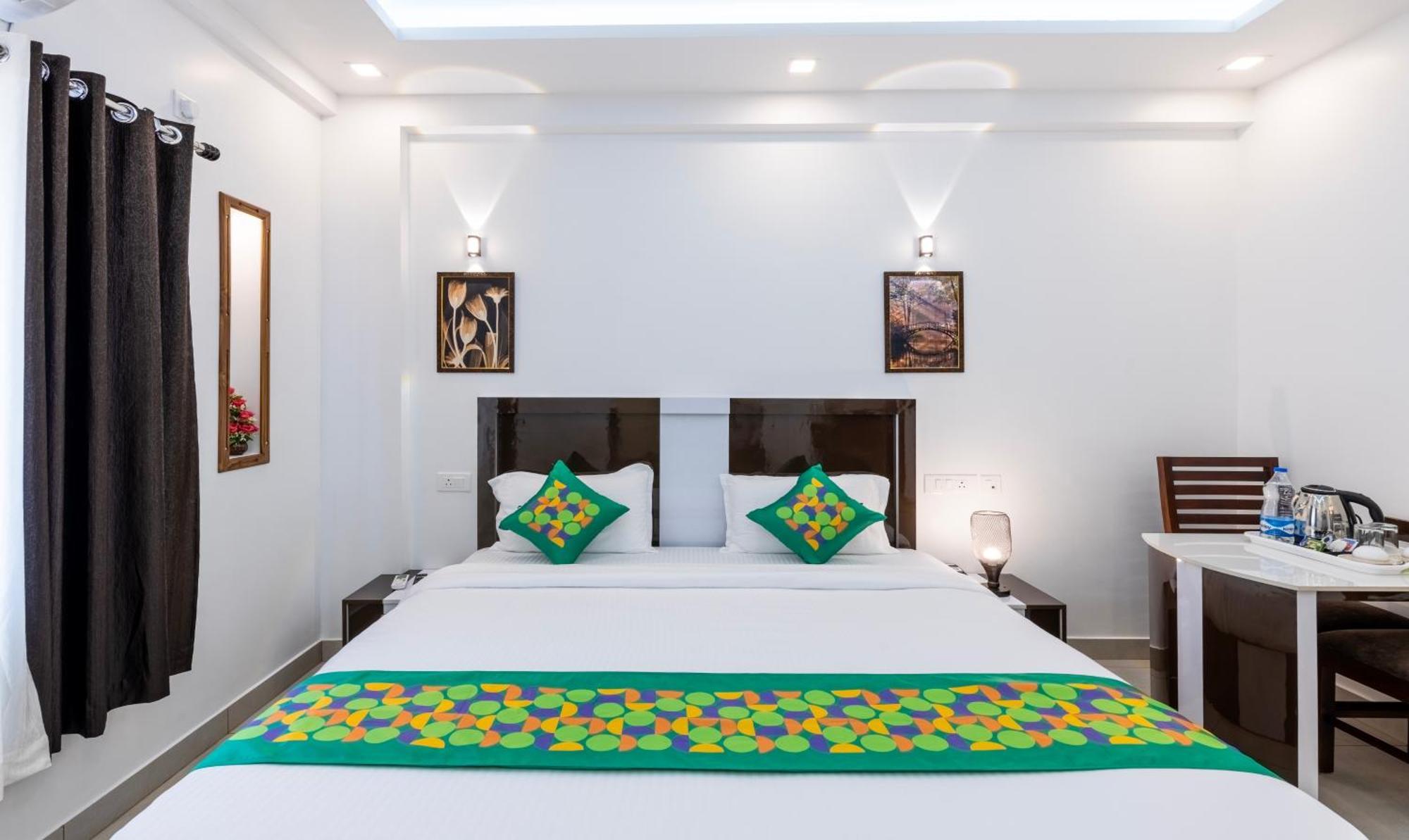 Treebo Premium Cochin Airport, 5 Min From Cochin Airport Hotel Kochi Exterior photo