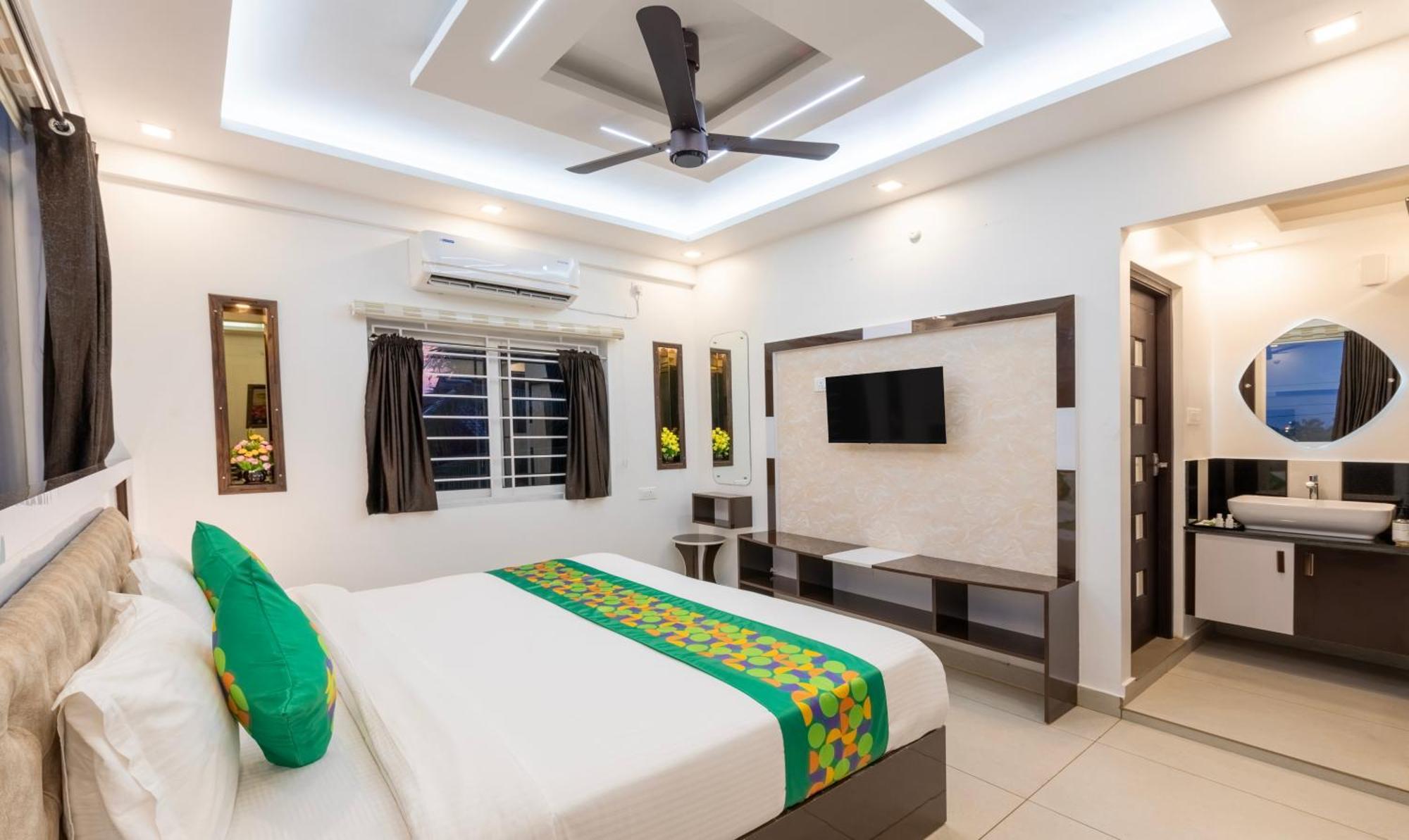 Treebo Premium Cochin Airport, 5 Min From Cochin Airport Hotel Kochi Exterior photo