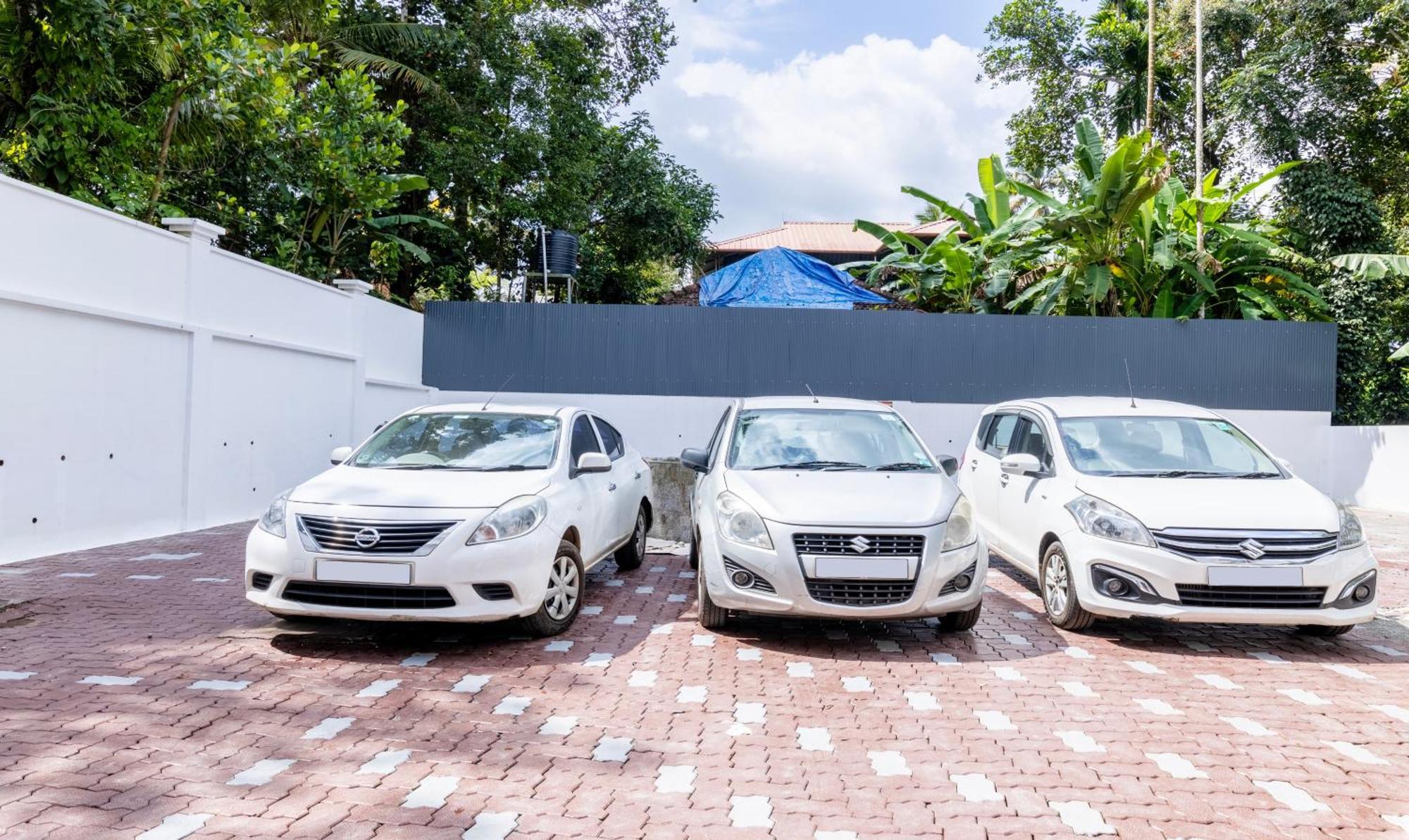 Treebo Premium Cochin Airport, 5 Min From Cochin Airport Hotel Kochi Exterior photo